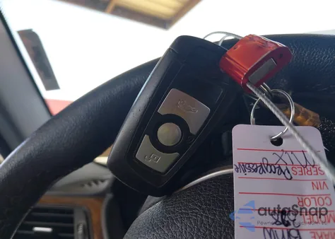 2015 BMW 328I xDrive из США, поврежденный, VIN WBA3B5G52FNS15944